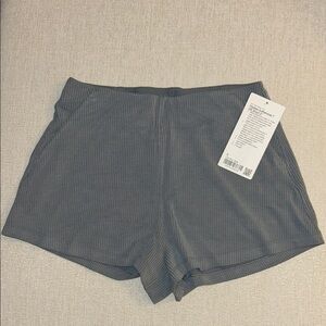 Lululemon Ribbed Softstreme HR Short 2”